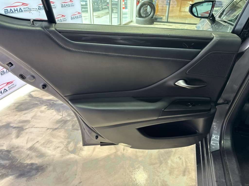 Used 2021 Lexus ES 350 w/ Accessory Package 2 FWD image 42