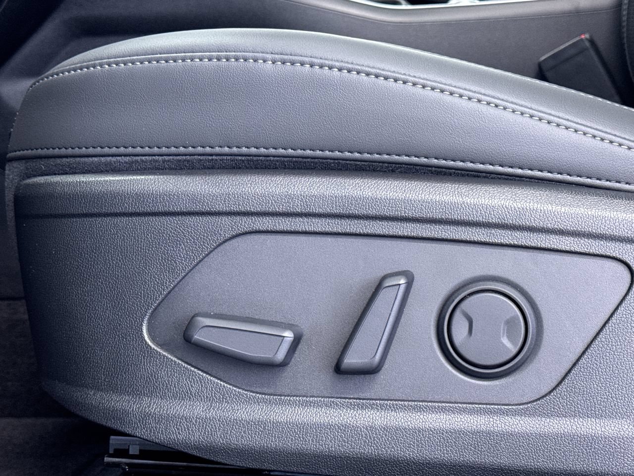 New 2026 Kia Sorento X-Line EX AWD/4WD image 17