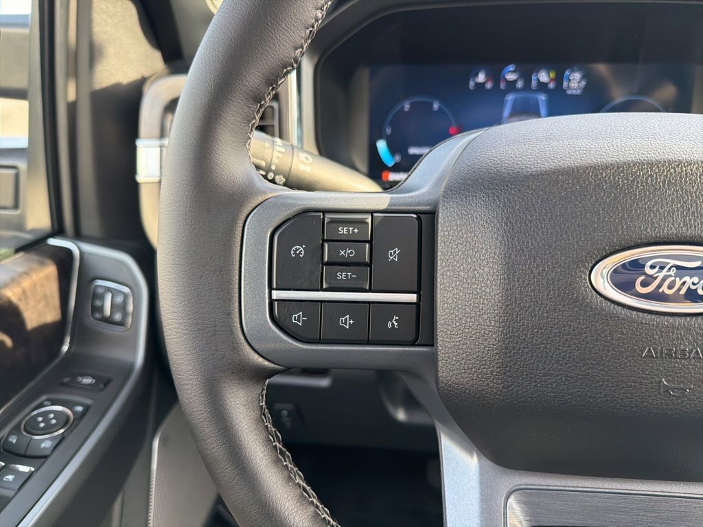 New 2026 Ford F250 Lariat w/ Black Appearance Package image 25