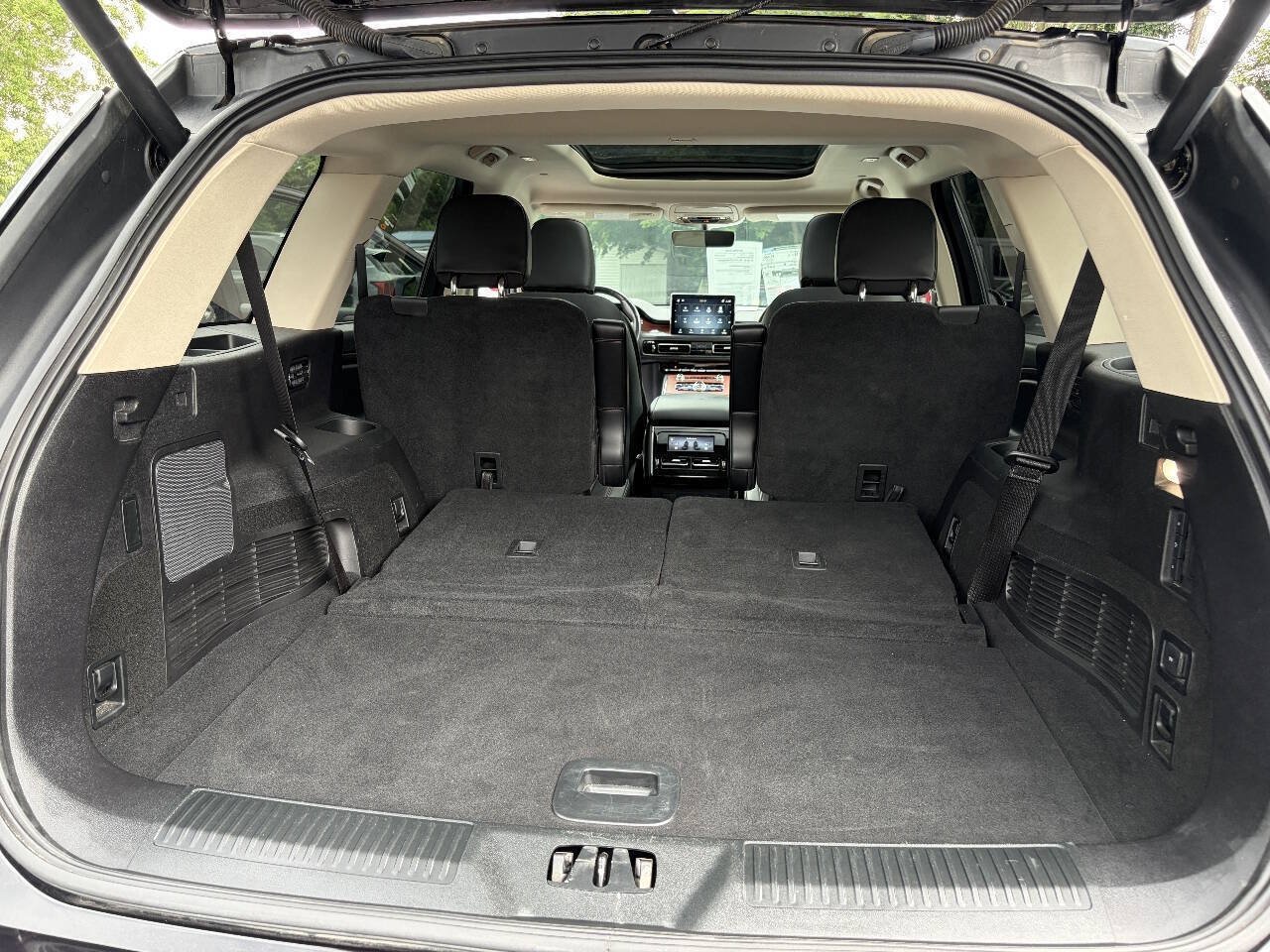 Used 2021 Lincoln Aviator Reserve w/ Elements Package Plus AWD/4WD image 40