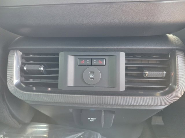 New 2025 Ford F150 Platinum image 12