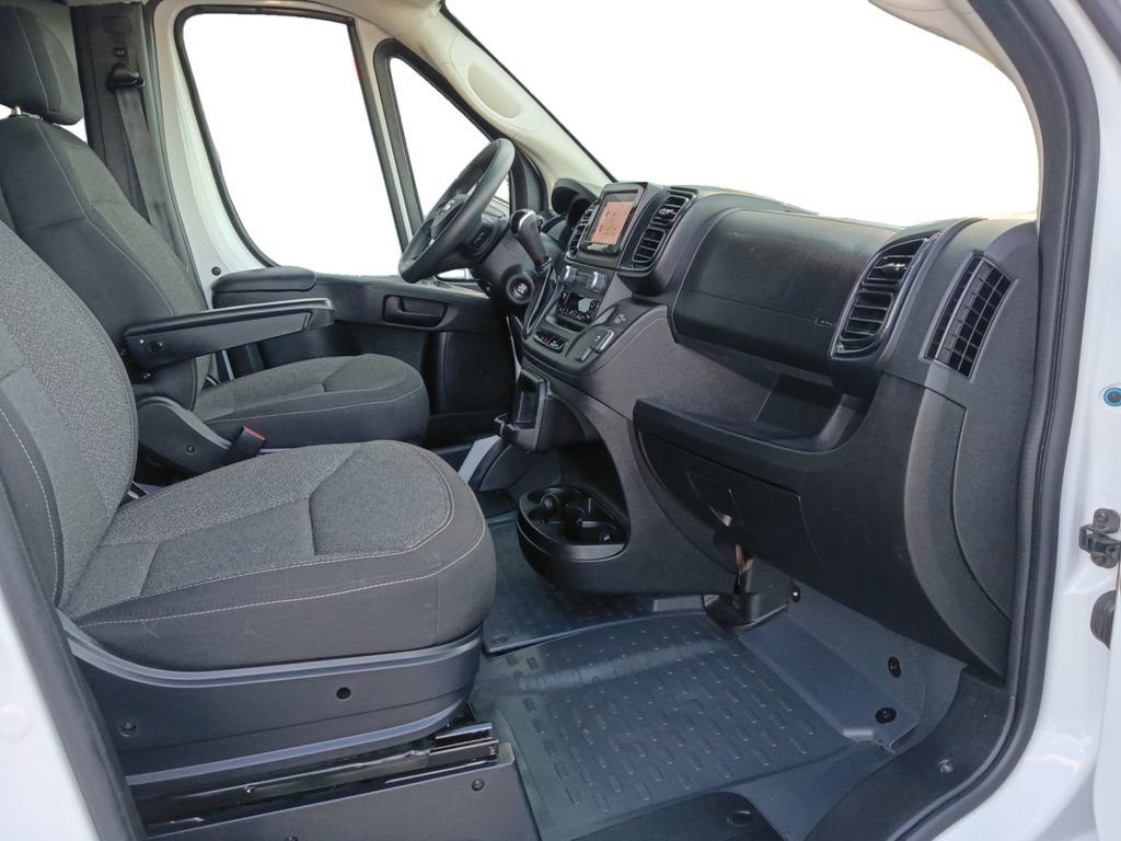 Used 2025 RAM ProMaster 2500 w/ U-Haul Equipment Group FWD image 24