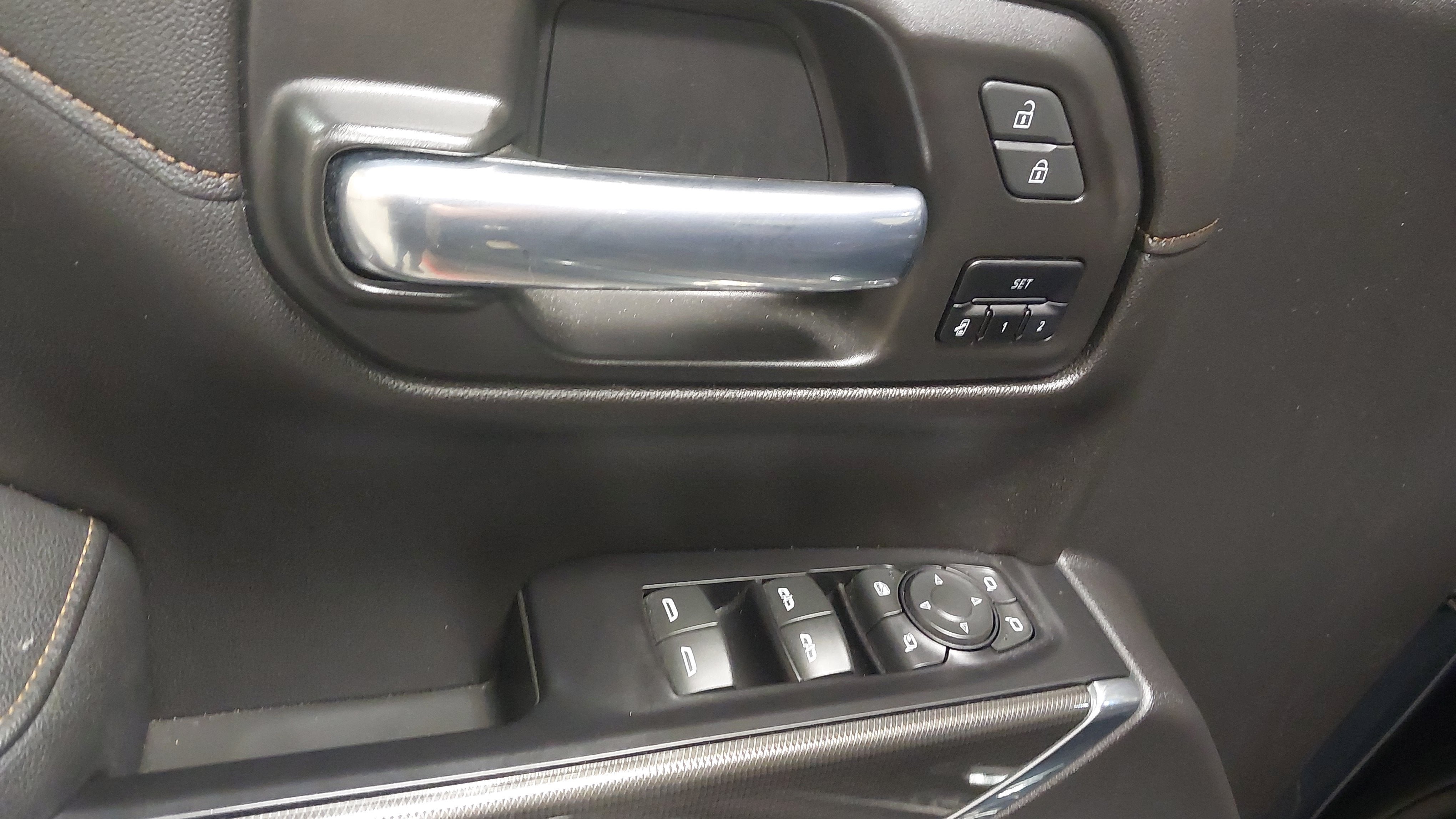 Used 2020 GMC Sierra 1500 AT4 w/ AT4 Premium Package AWD/4WD image 25