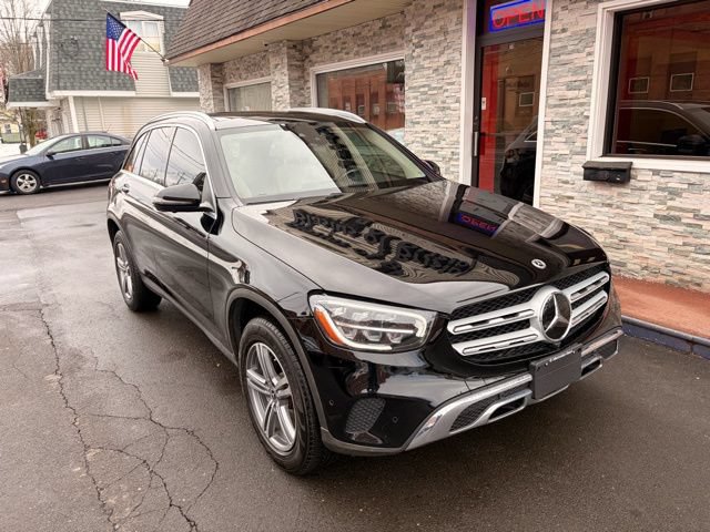 Used 2022 Mercedes-Benz GLC 300 4MATIC w/ Driver Assistance Package image 3