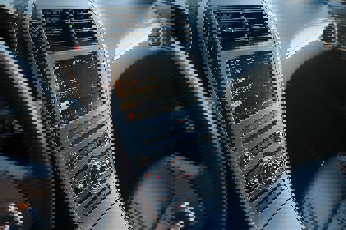 Used 2017 Lincoln MKZ Select FWD image 22