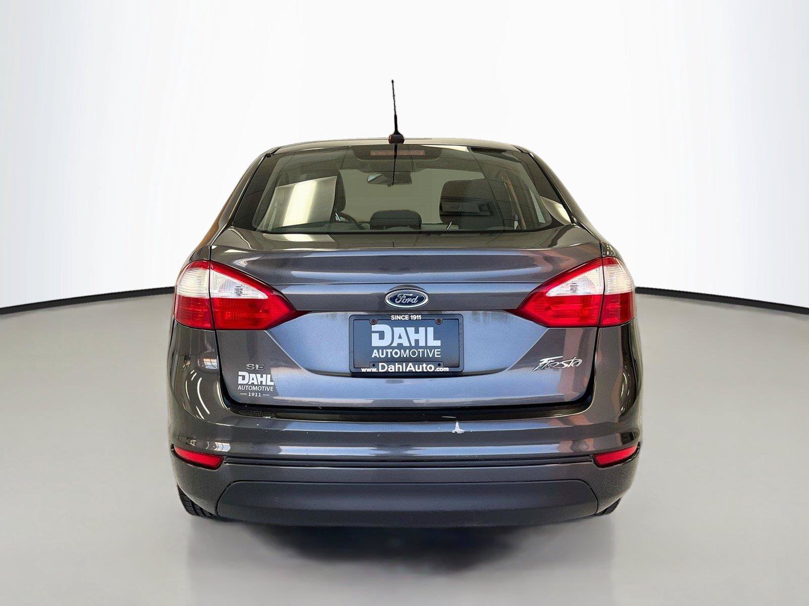 Used 2017 Ford Fiesta SE FWD image 10
