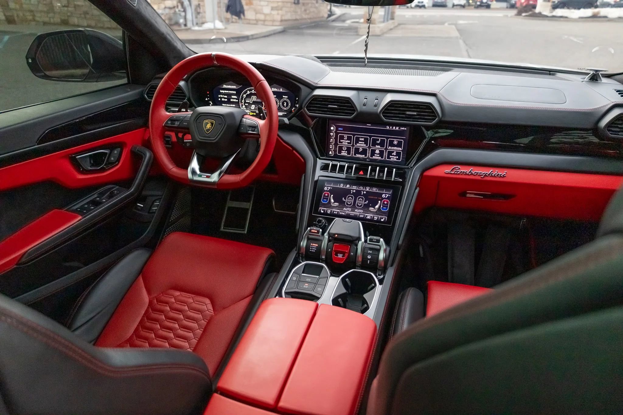Used 2022 Lamborghini Urus image 52