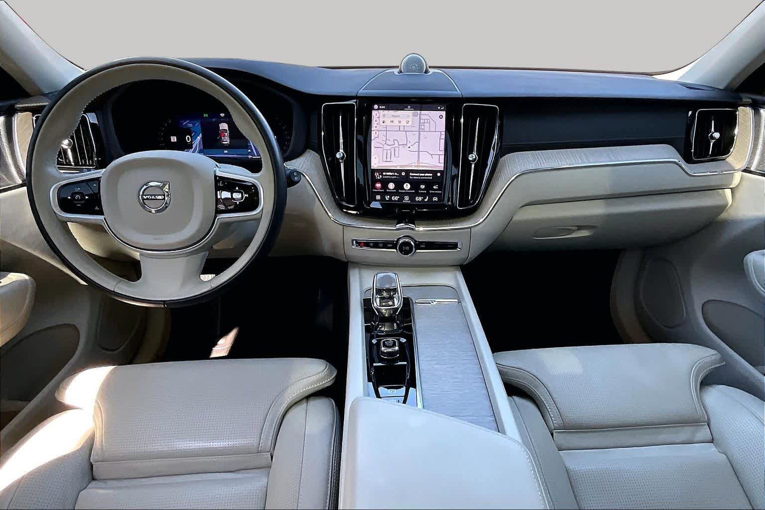 Used 2022 Volvo XC60 B6 Inscription w/ Advanced Package AWD/4WD image 15