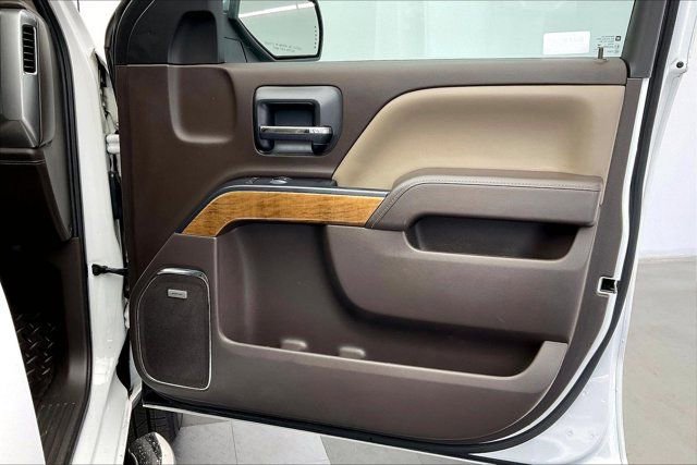 Used 2015 Chevrolet Silverado 1500 LTZ image 24