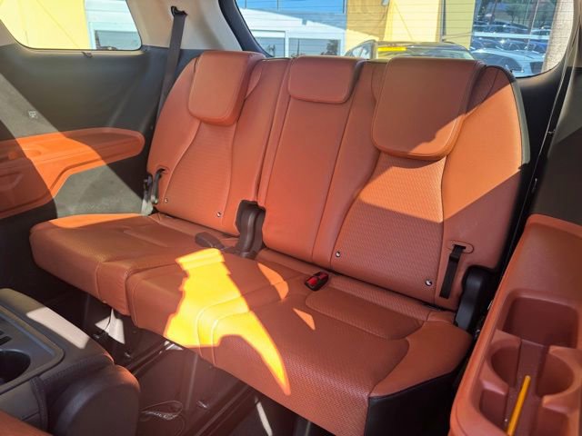 Used 2024 Kia Carnival SX Prestige FWD image 11