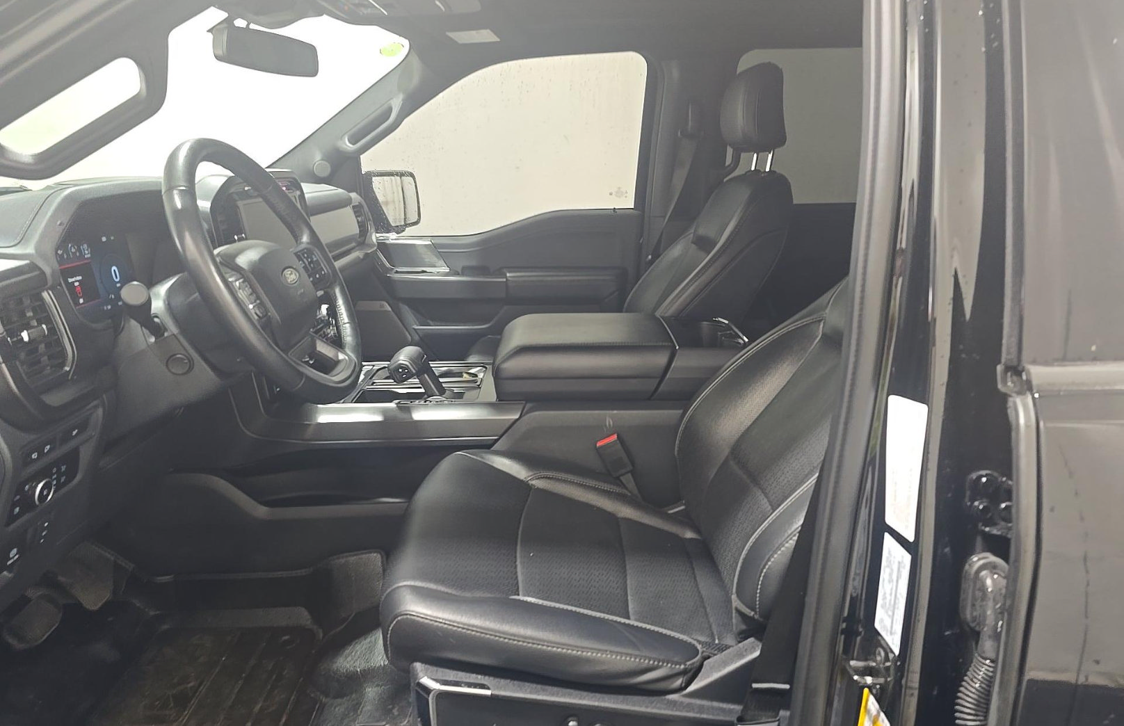 Used 2024 Ford F150 Lariat AWD/4WD image 7