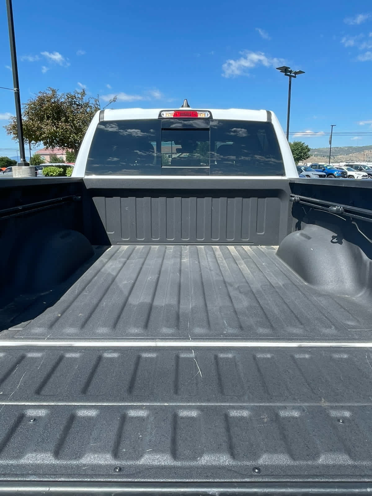 Used 2025 RAM 1500 Warlock AWD/4WD image 11