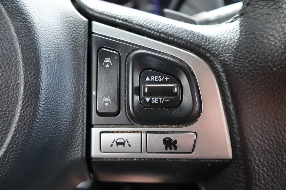Used 2017 Subaru Outback 3.6R Limited AWD/4WD image 31