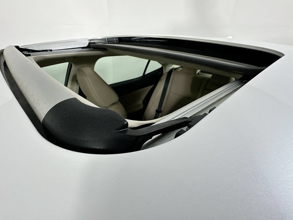Used 2019 Lexus IS 300 AWD image 14