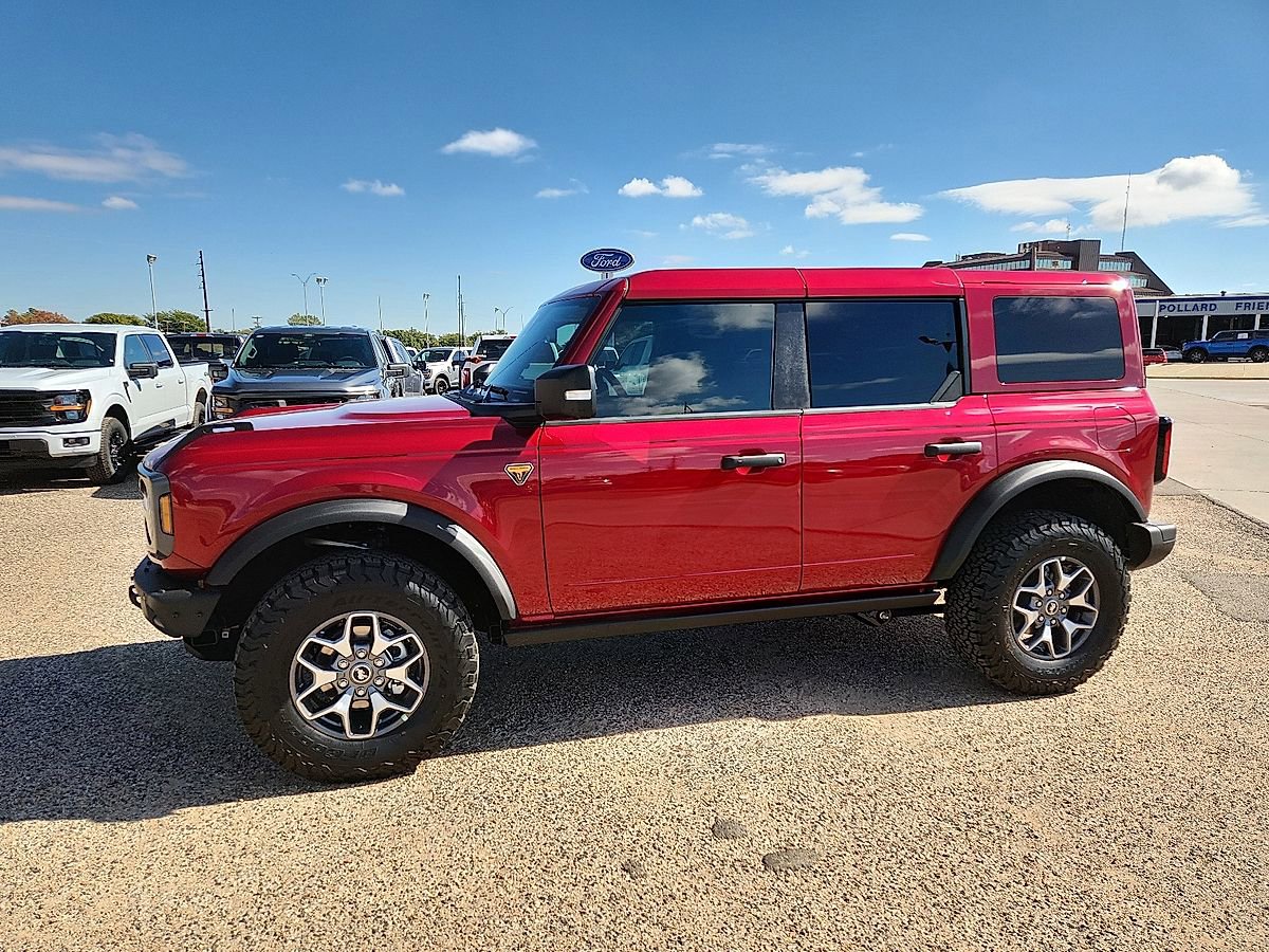 New 2025 Ford Bronco Badlands image 2