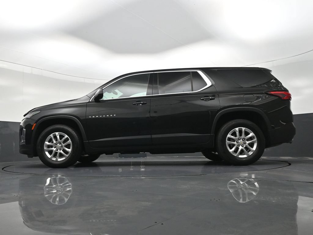 Used 2022 Chevrolet Traverse LS FWD image 22