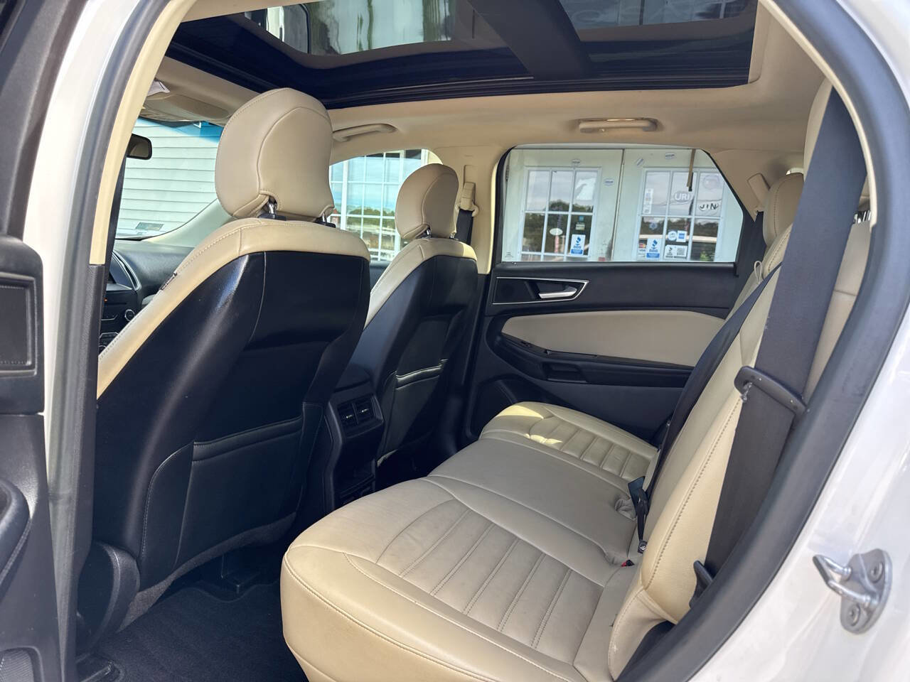 Used 2015 Ford Edge SEL w/ Equipment Group 201A image 17