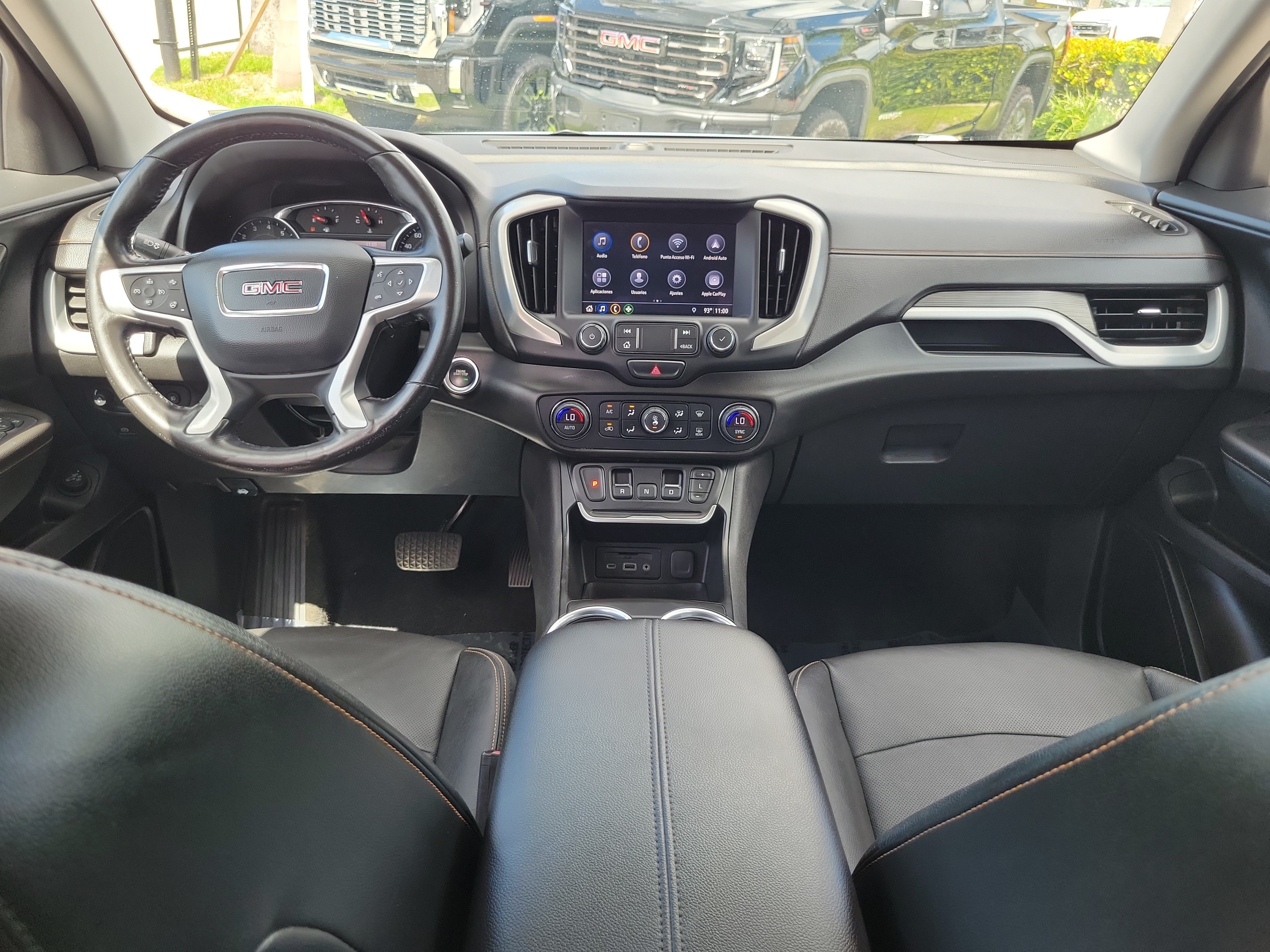 Used 2020 GMC Terrain SLT w/ Preferred Package AWD/4WD image 18