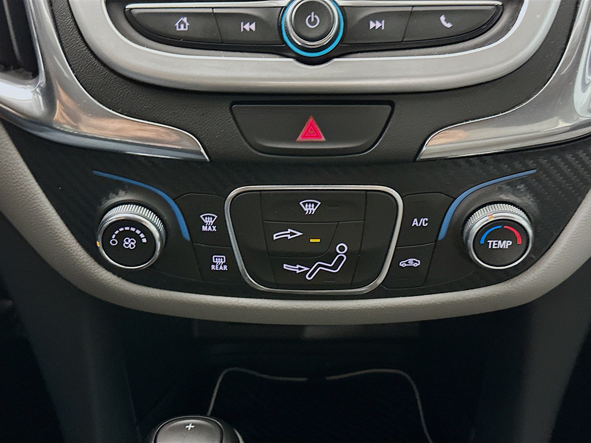 Used 2020 Chevrolet Equinox LT FWD image 22
