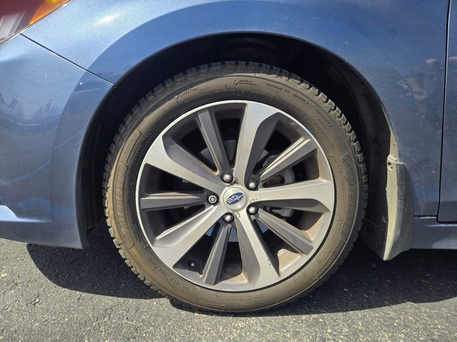 Used 2015 Subaru Legacy 2.5i Limited AWD/4WD image 3