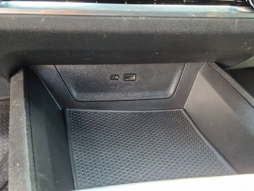 Used 2025 Chevrolet Equinox LT w/ Safety and Technology Package AWD/4WD image 36