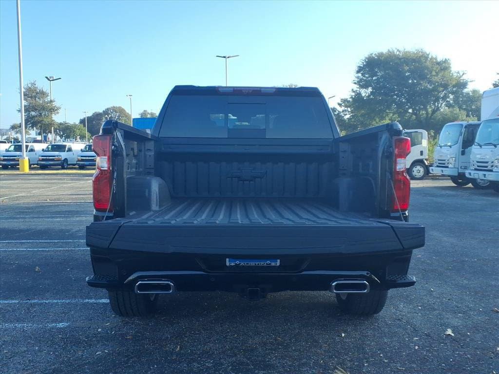 New 2026 Chevrolet Silverado 1500 High Country RWD image 12