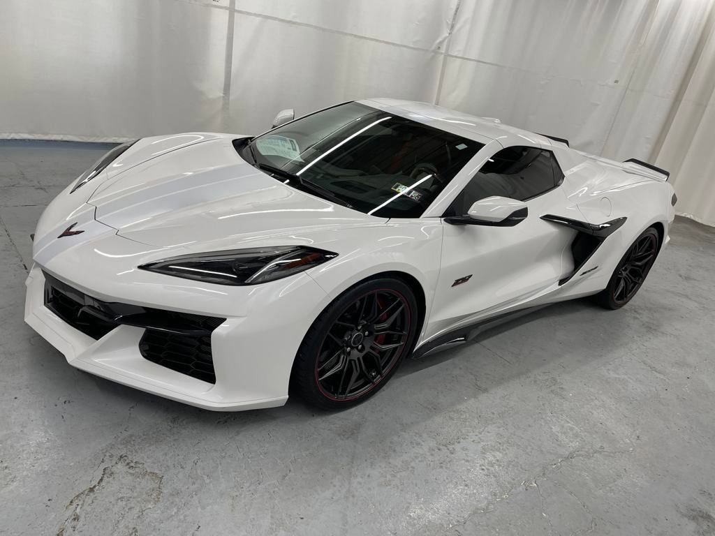 Used 2023 Chevrolet Corvette Z06 image 1