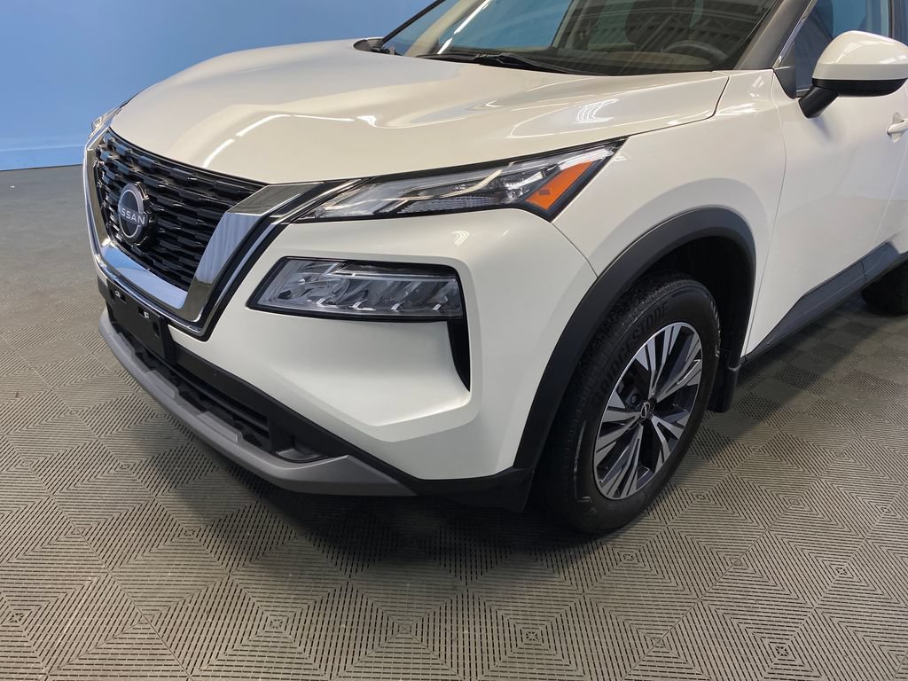 Used 2023 Nissan Rogue SV AWD/4WD image 44