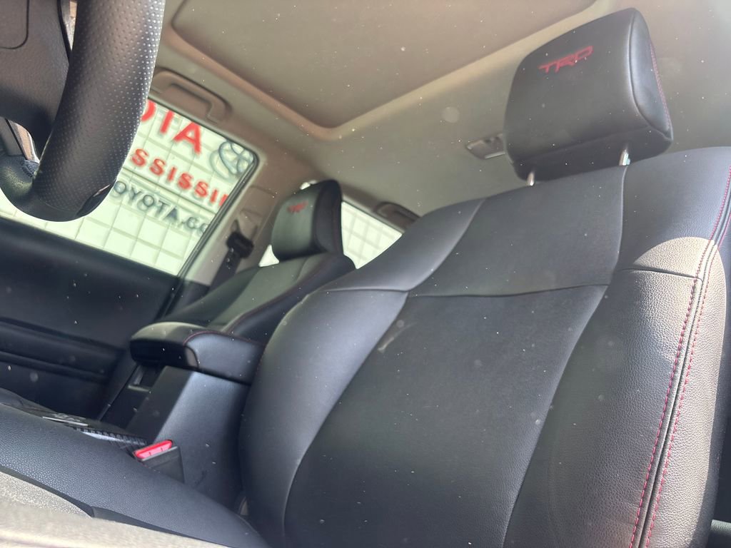 Used 2024 Toyota 4Runner TRD Off-Road Premium w/ Off Road Premium Plus Package image 10