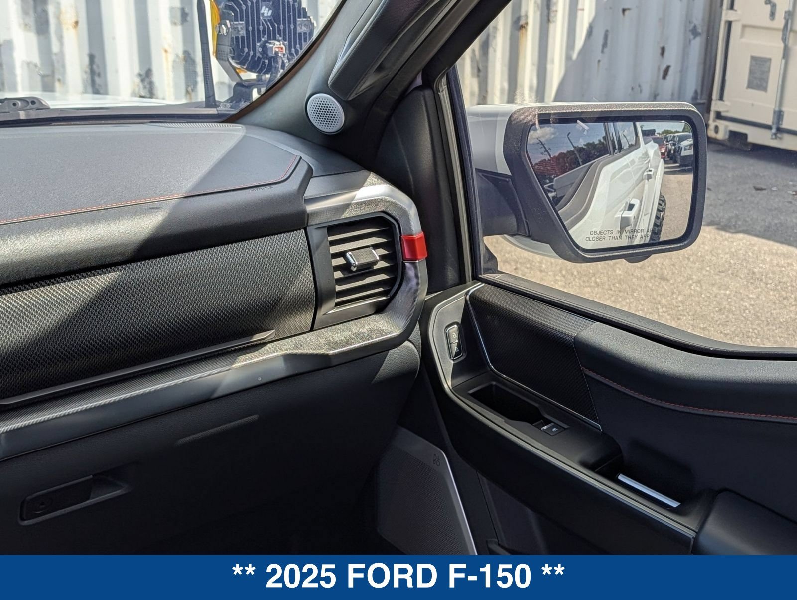 Used 2025 Ford F150 Raptor AWD/4WD image 45