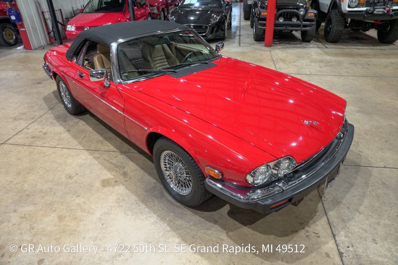 Used 1989 Jaguar XJS V12 Convertible RWD image 28