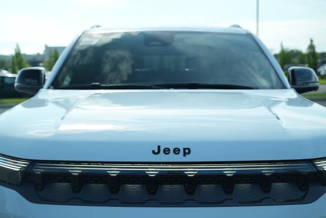 New 2026 Jeep Grand Wagoneer L Limited AWD/4WD image 46