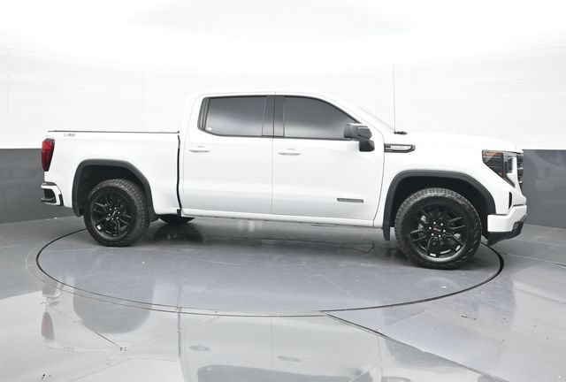 Used 2024 GMC Sierra 1500 Elevation w/ X31 Off-Road Package AWD/4WD image 17