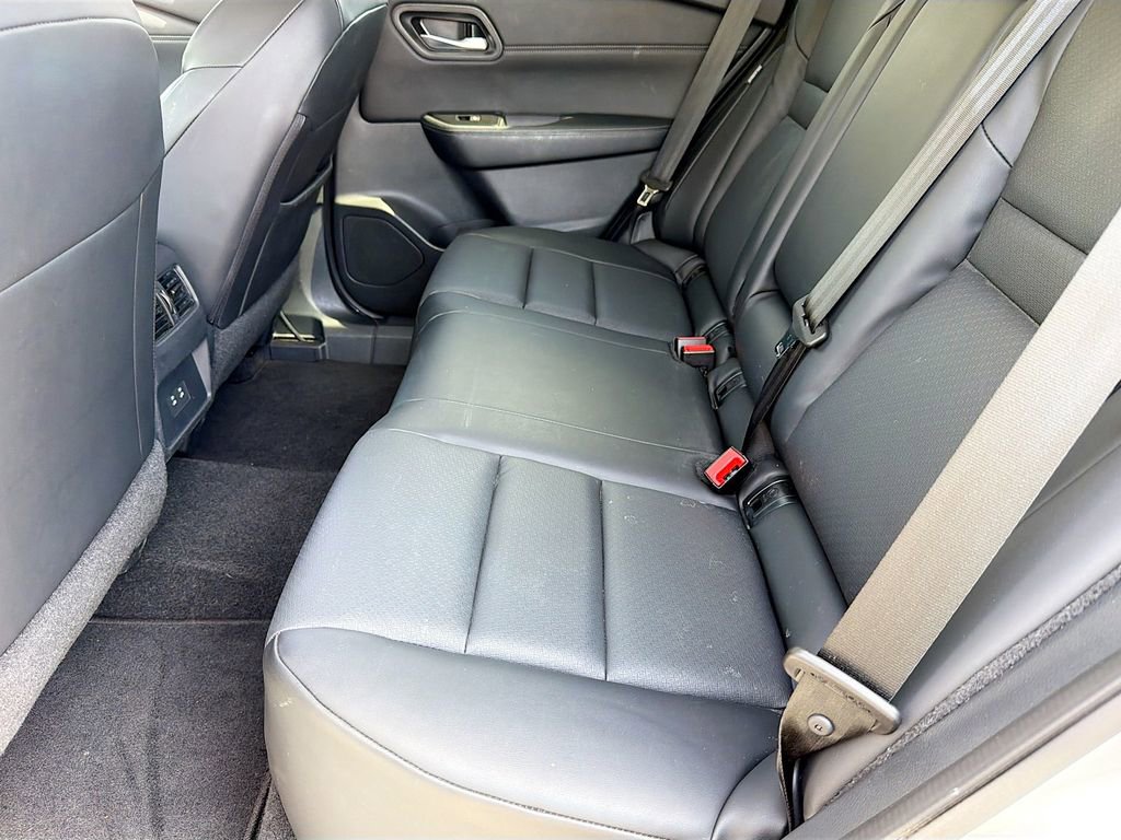 Used 2024 Nissan Rogue SV w/ SV Premium Package image 26