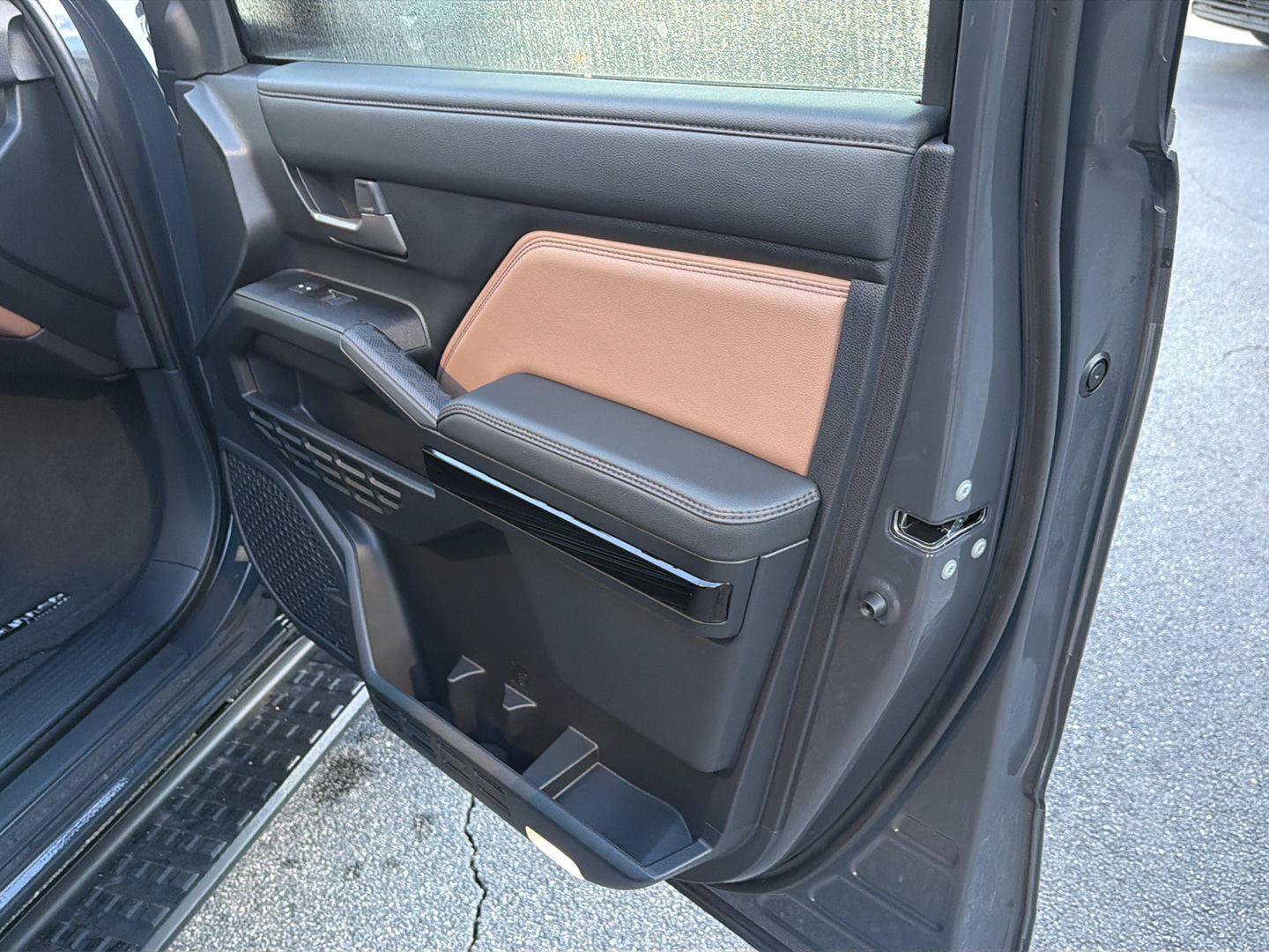 New 2026 Toyota 4Runner Limited AWD/4WD image 15
