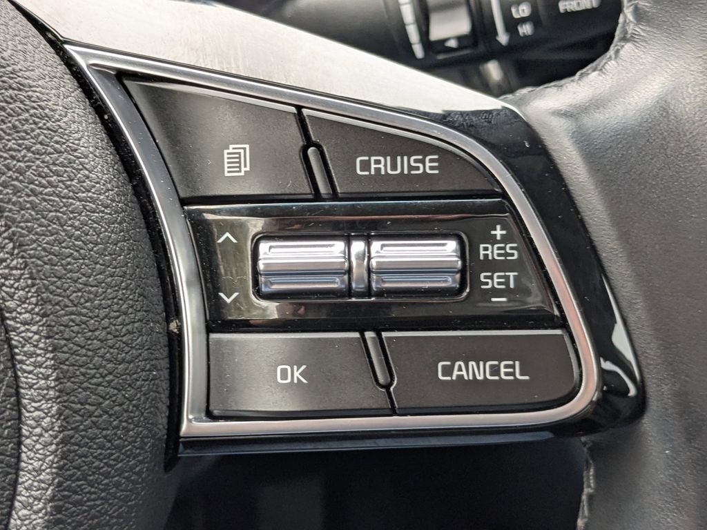 Used 2020 Kia Optima SE FWD image 25