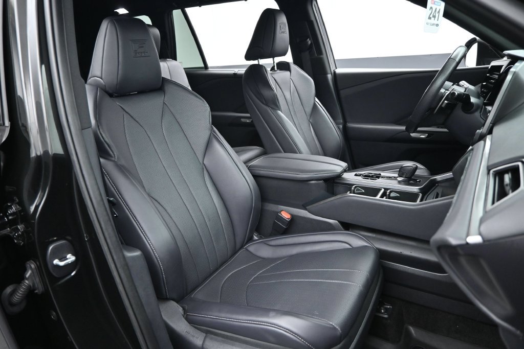 Used 2025 Lexus TX 500h AWD w/ Technology Package image 26