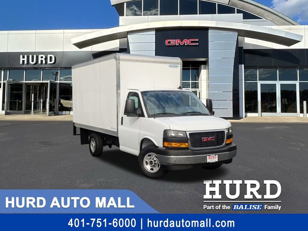 New 2025 GMC Savana 3500 w/ Power Convenience Package