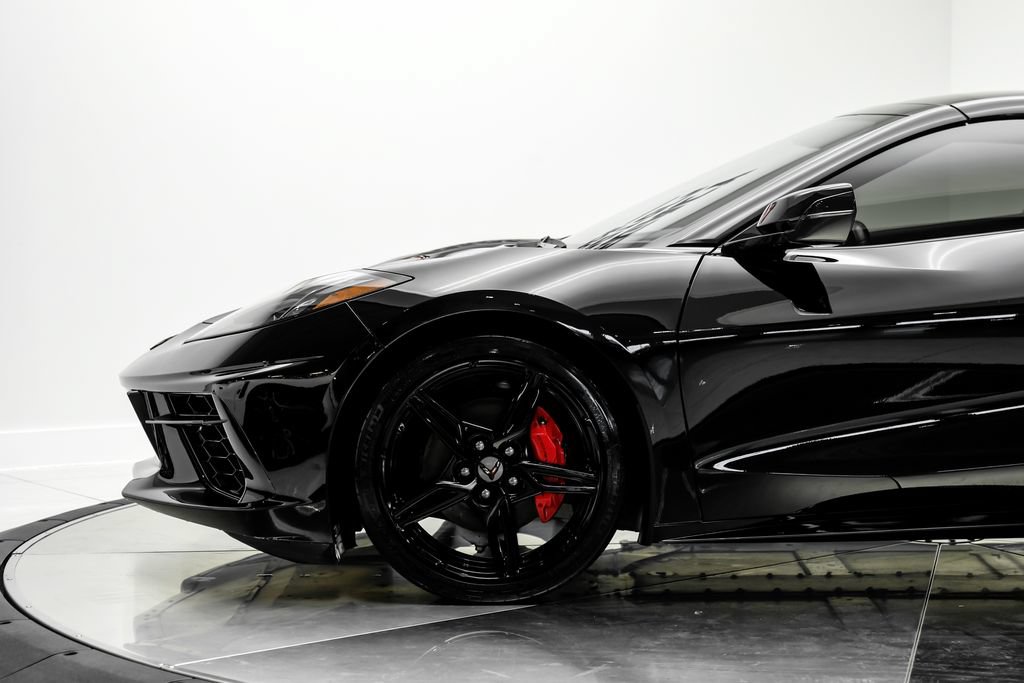 Used 2021 Chevrolet Corvette Stingray Premium Cpe w/ Engine Appearance Package RWD image 14