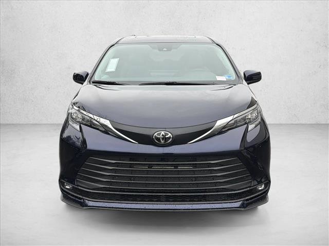 New 2026 Toyota Sienna XLE video 2