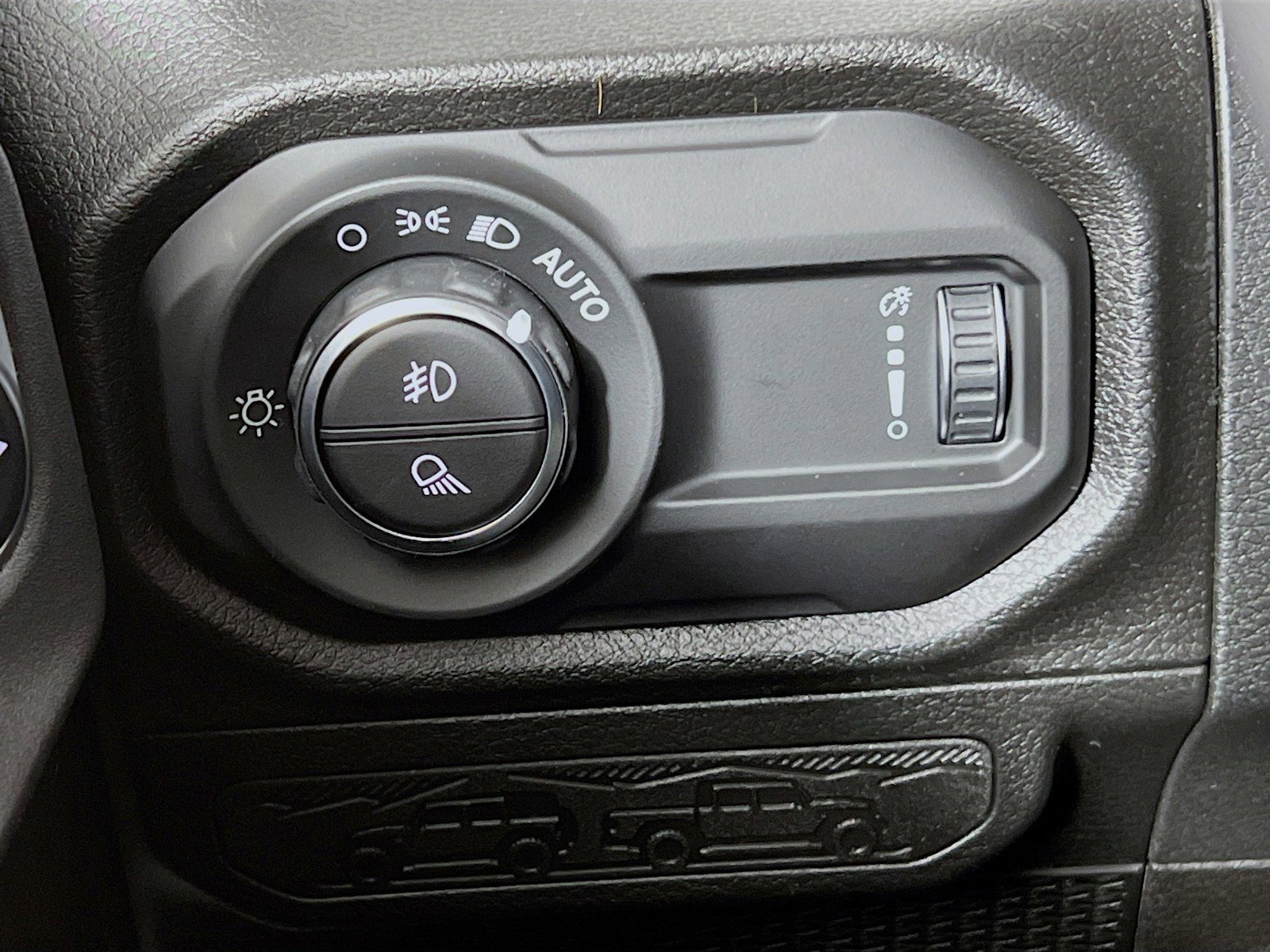New 2026 Jeep Gladiator Willys AWD/4WD image 13