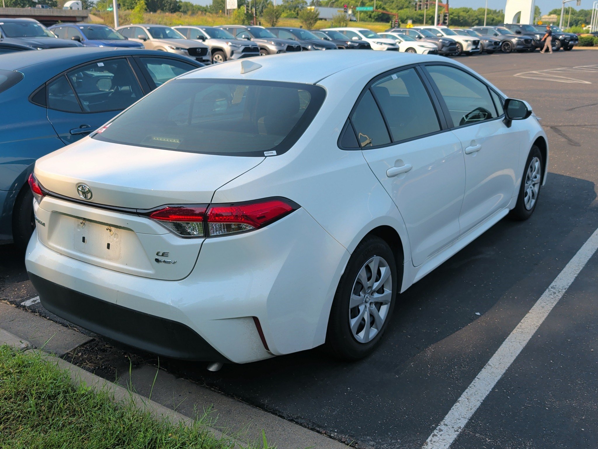 Certified 2026 Toyota Corolla LE FWD image 4