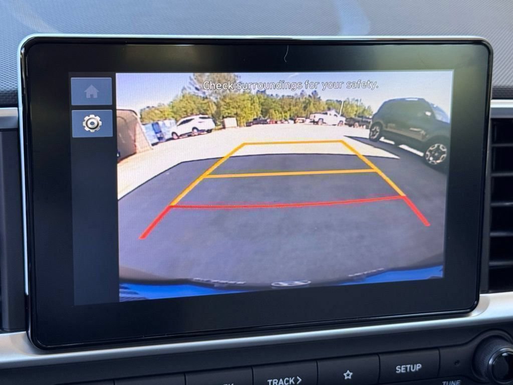 New 2026 Hyundai Venue SEL FWD image 6