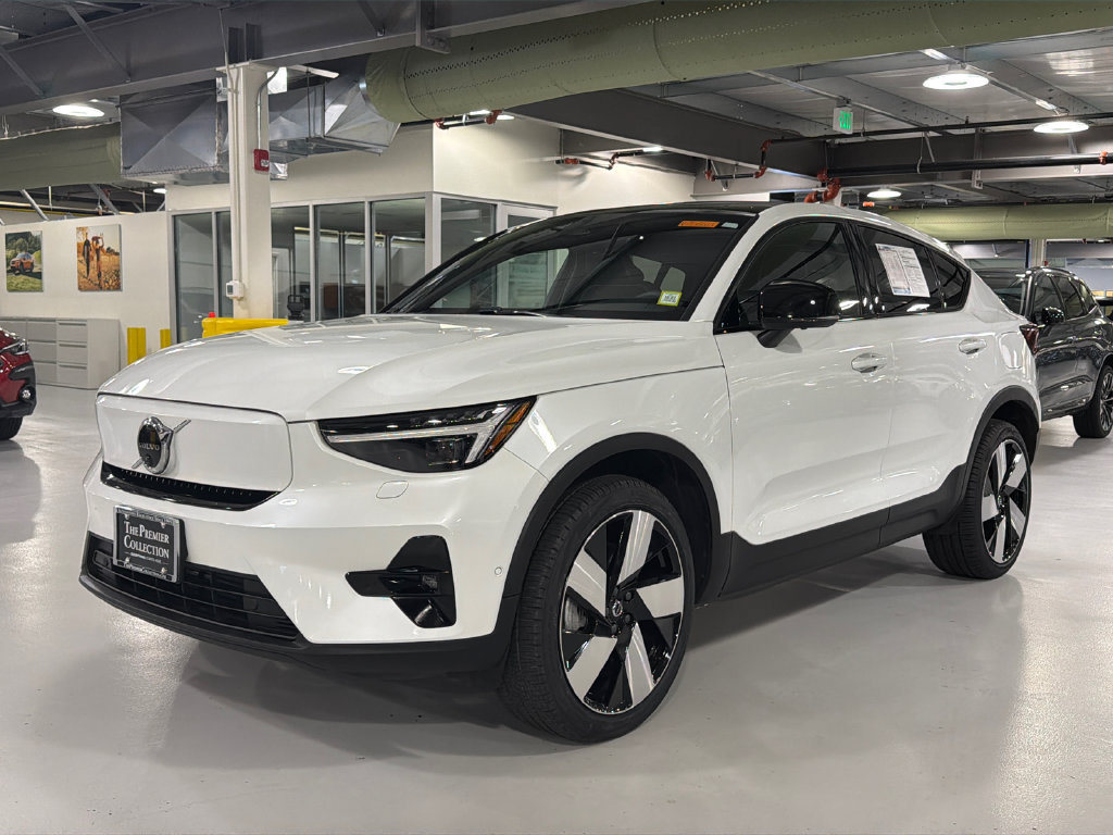 Certified 2023 Volvo C40 P8 Recharge Ultimate AWD/4WD image 3