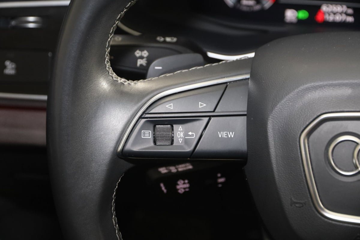 Used 2021 Audi Q8 Prestige w/ Prestige Package image 37