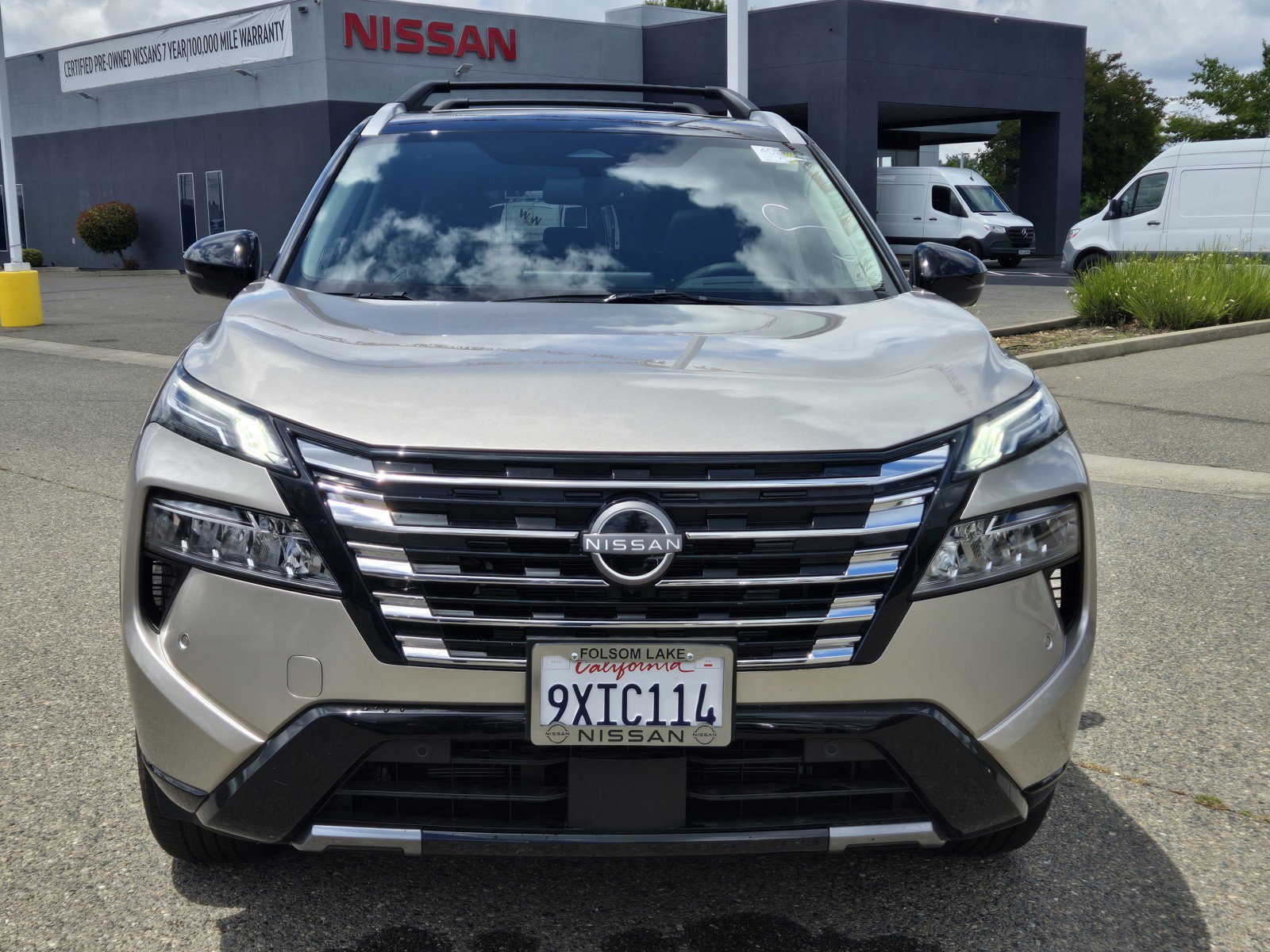 Certified 2026 Nissan Rogue Platinum w/ Platinum Premium Package AWD/4WD image 2