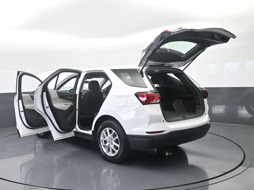 Used 2024 Chevrolet Equinox LS w/ Driver Confidence II Package FWD image 69