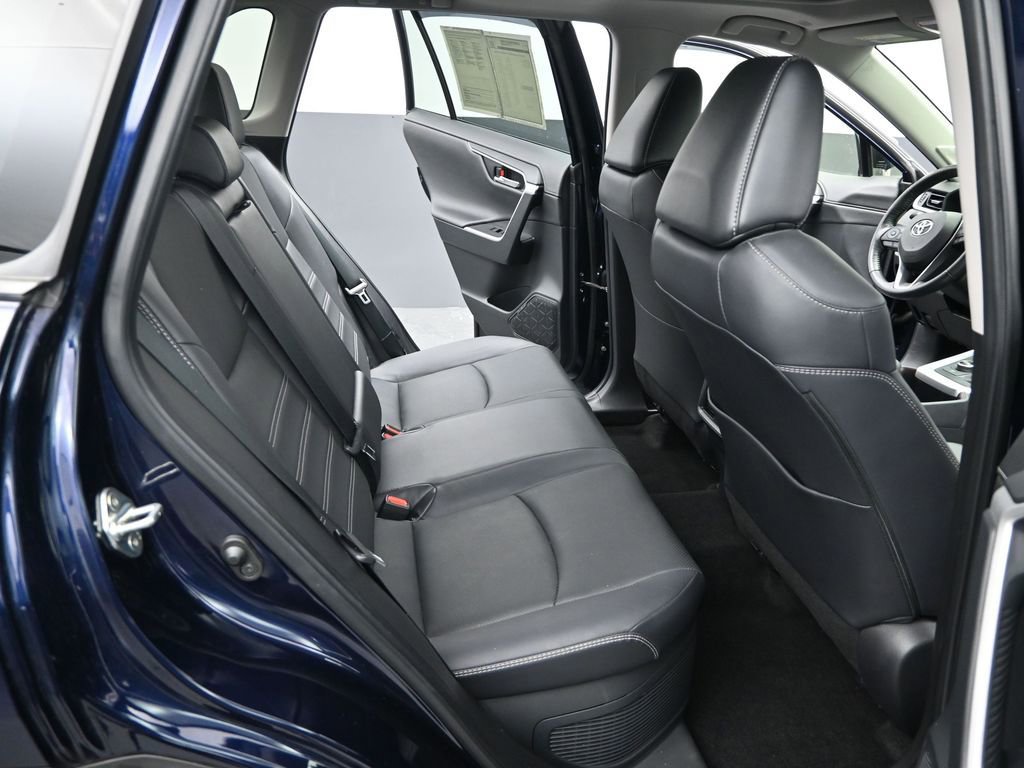 Used 2023 Toyota RAV4 Limited image 18