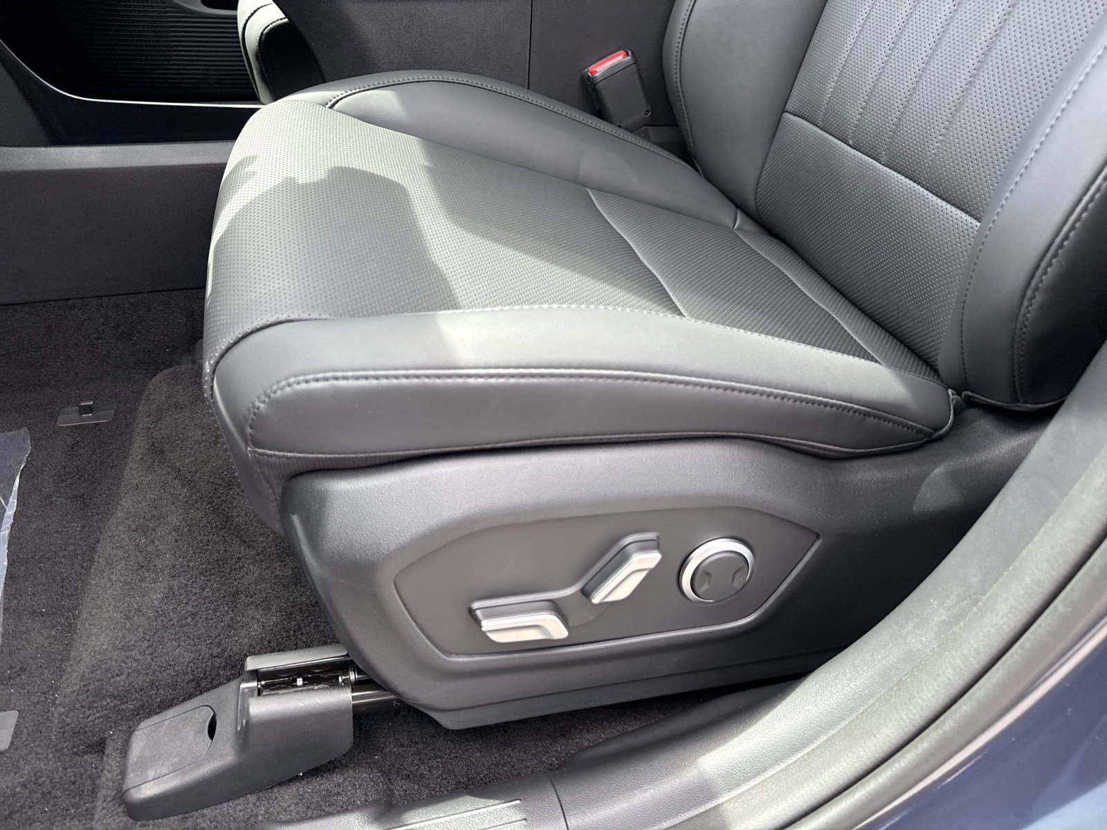 New 2027 Hyundai Santa Fe SEL FWD image 11