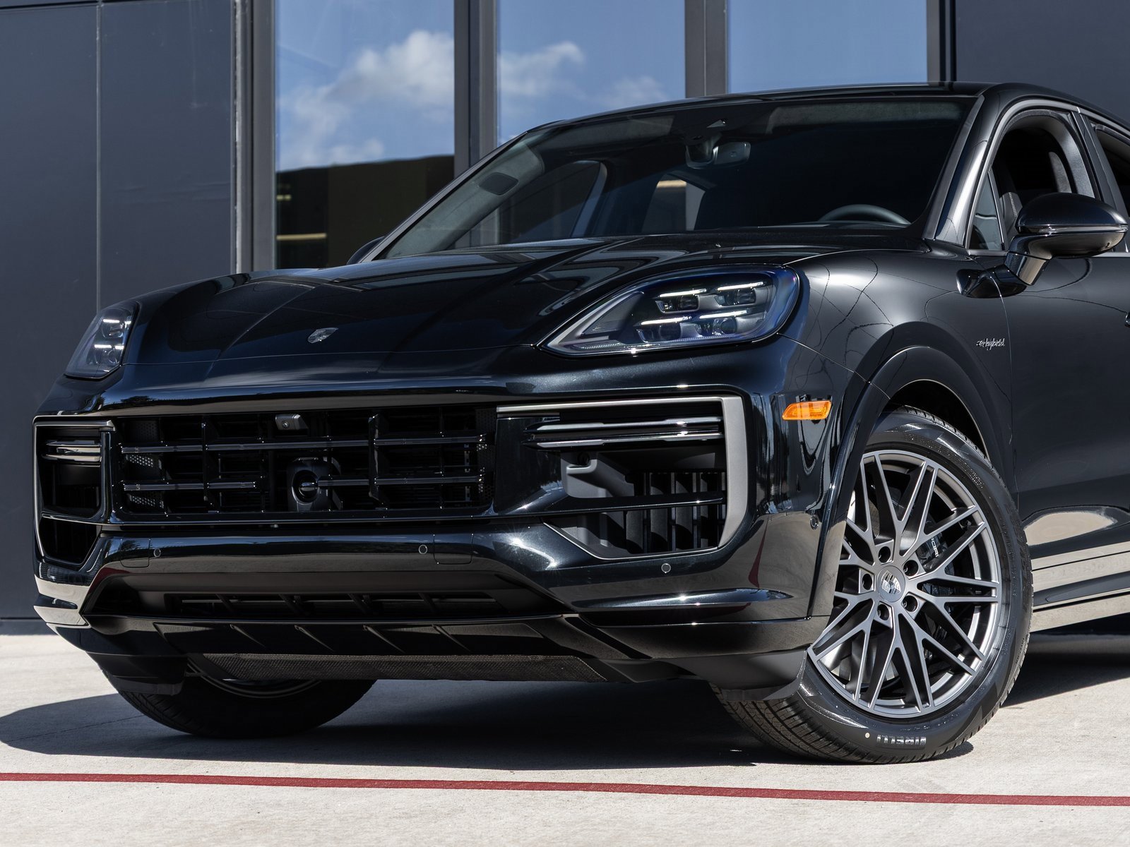 New 2026 Porsche Cayenne Turbo image 7